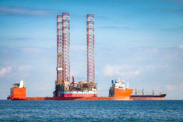 Semi-submersible oil rig vessel